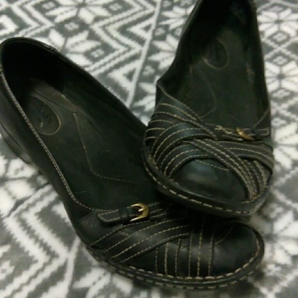 Clarks Shoes - Clark's Bendable size 10 M Chocolate Leather Shoe